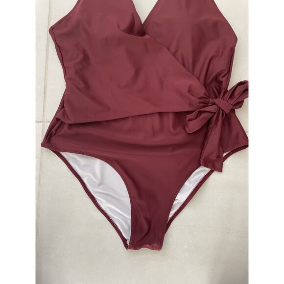 Cupshe Swim One Piece Swimsuit Wrap Swimwear Burgundy - Picture 3 of 8